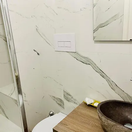 Contemax Arthouse Πανσιόν