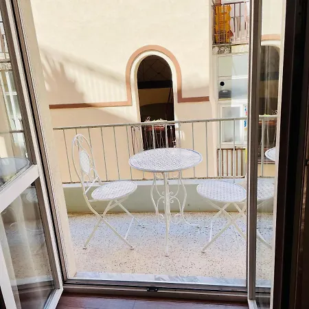 Contemax Arthouse Σαλέρνο