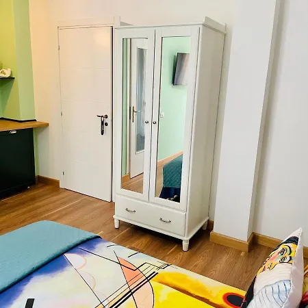 Contemax Arthouse Σαλέρνο