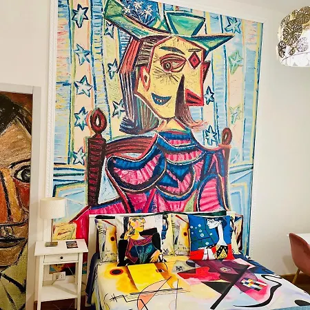 Contemax Arthouse Πανσιόν Σαλέρνο