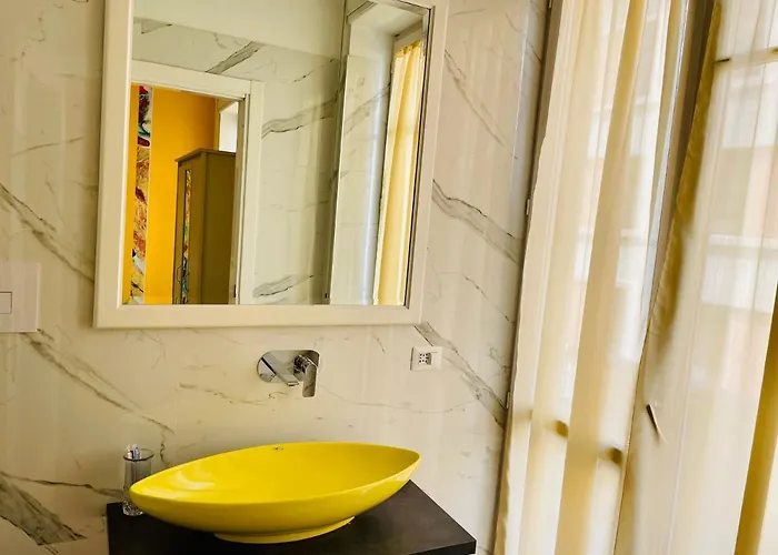 Contemax Arthouse Penzion Salerno